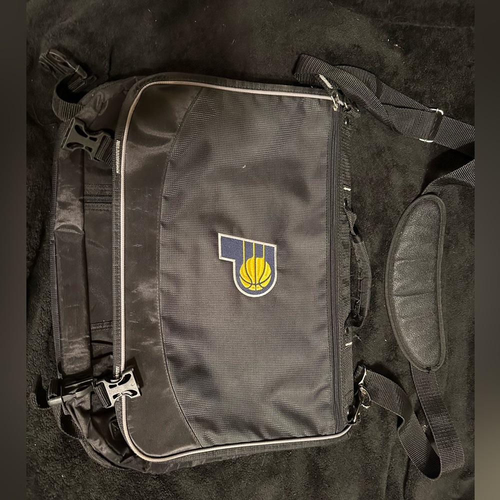 Antigua laptop bag Indiana pacers